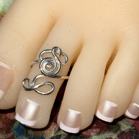 Sterling Silver Rose Toe Ring- Adjustable Unique Toe Ring- Midi Ring - SFRose1 - Picture 6 of 9